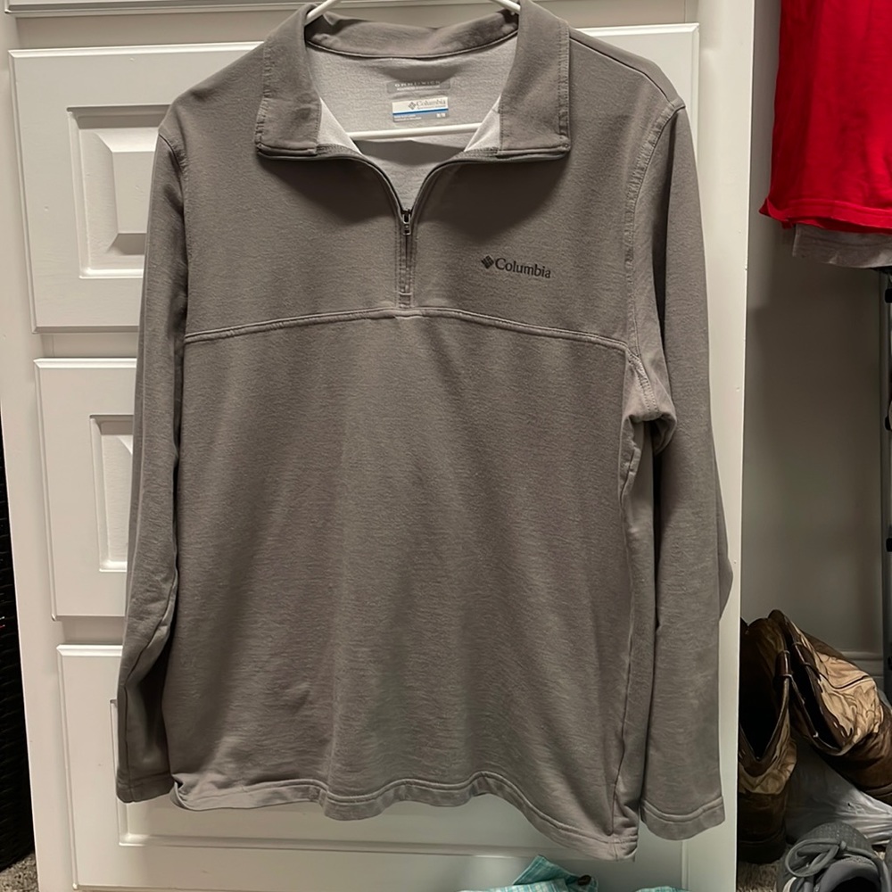 Columbia light weight pullover